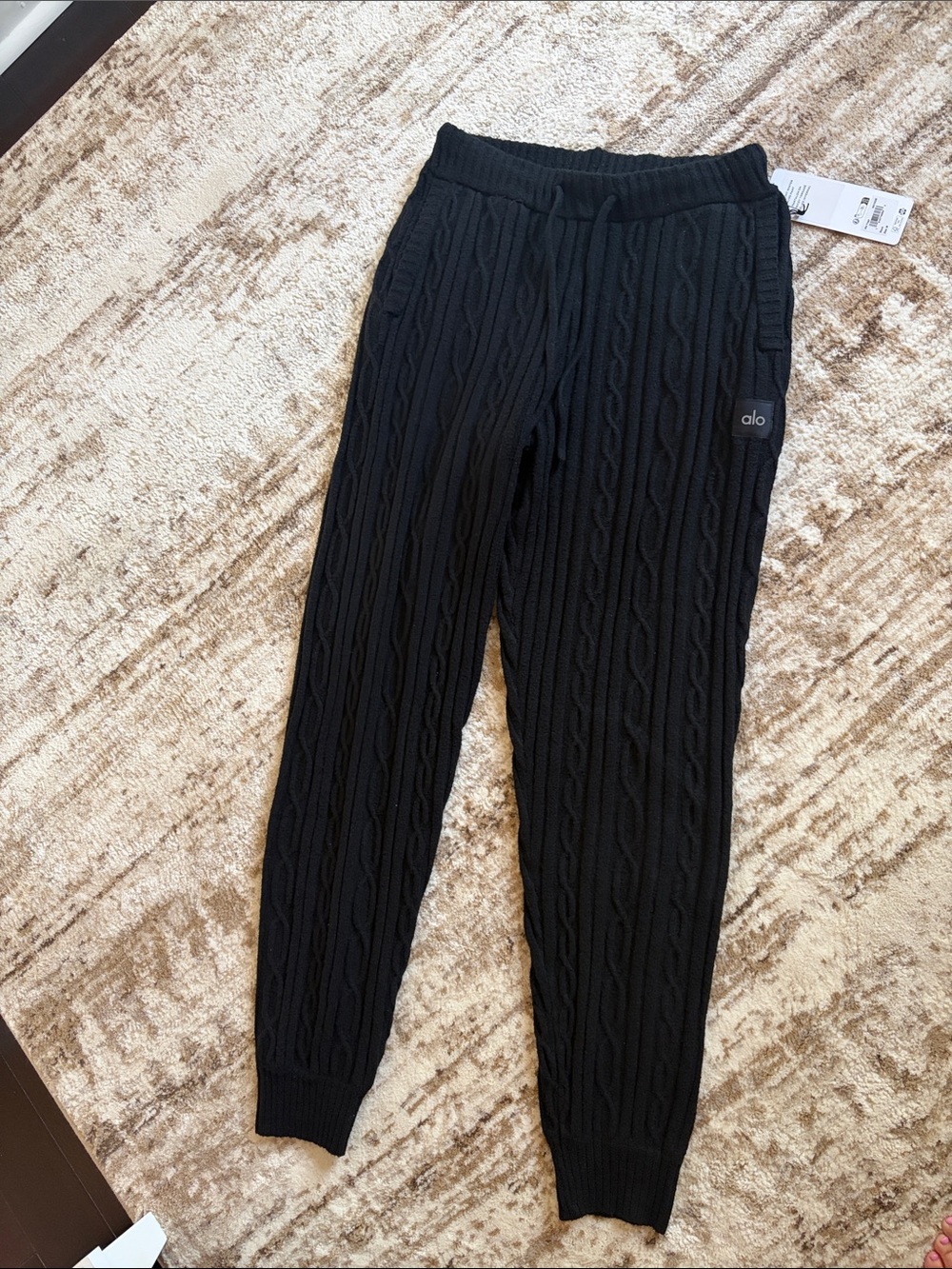 ALO Yoga Black Cable Knit Winter Bliss Pant NWT MEDIUM